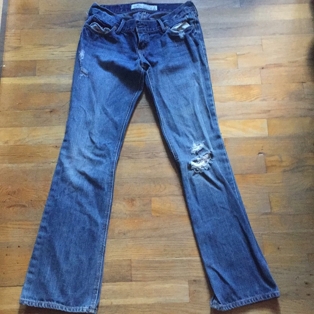 Distressed Jeans
